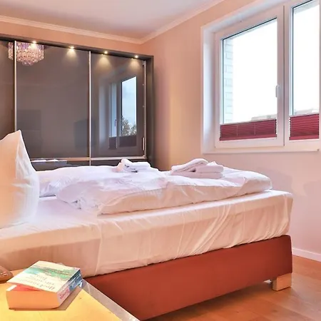 Weiße Whg 30 Penthouse