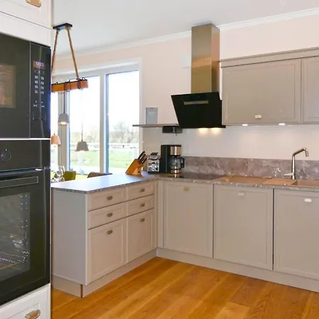 Apartment Weiße Whg 30 Penthouse Boltenhagen