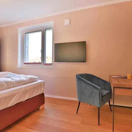 Weiße Whg 30 Penthouse *